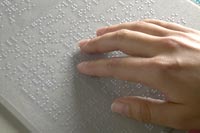 Braille sur plexi